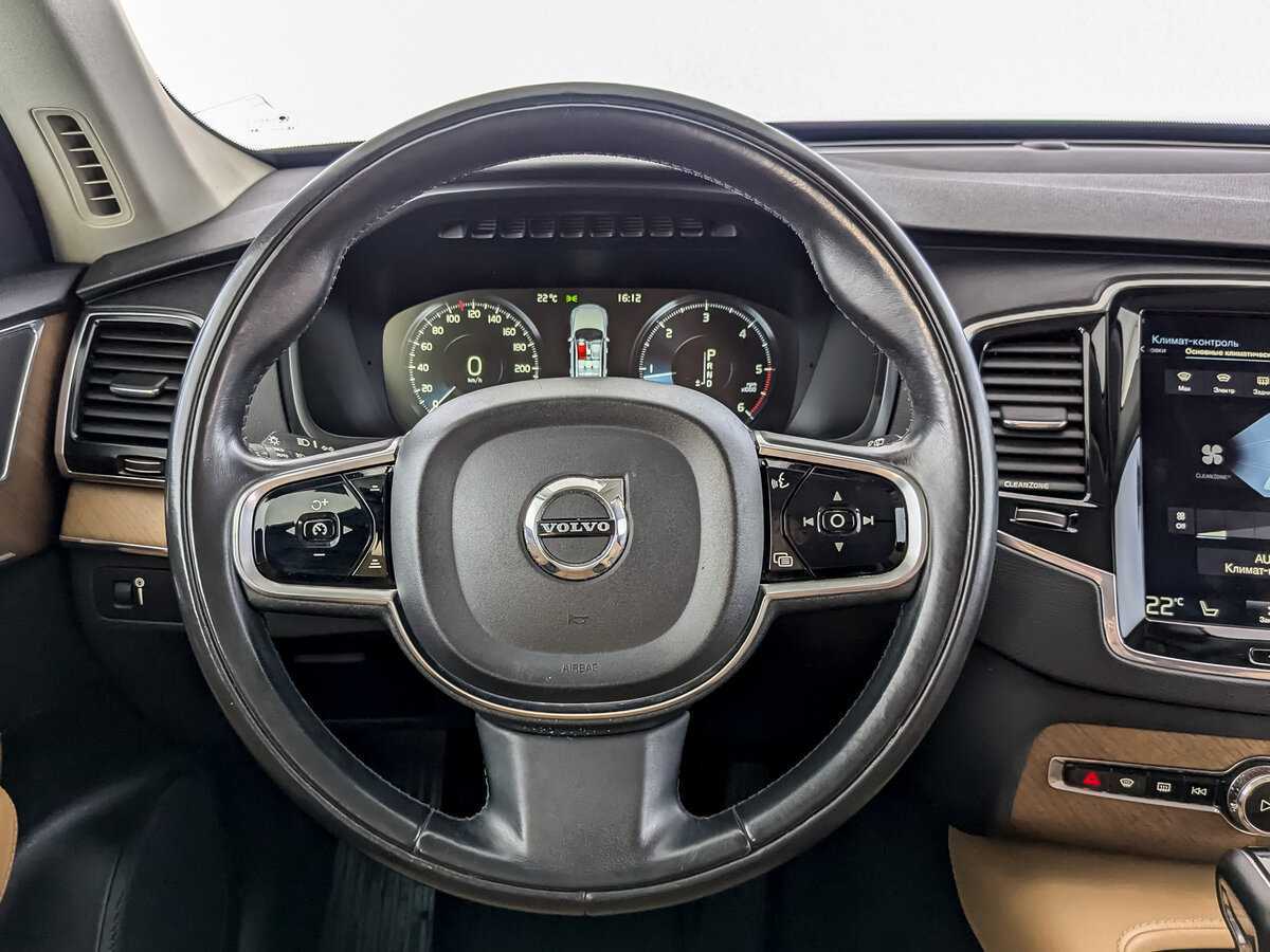 Volvo XC90 с пробегом — 2016 год. Фото: #18