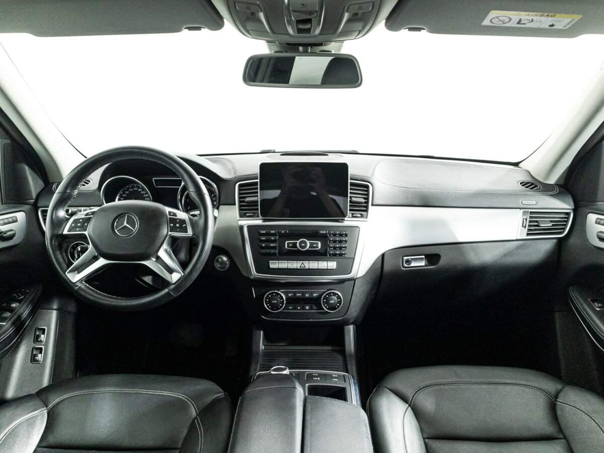 Mercedes-Benz GL-Класс с пробегом — 2014 год. Фото: #12