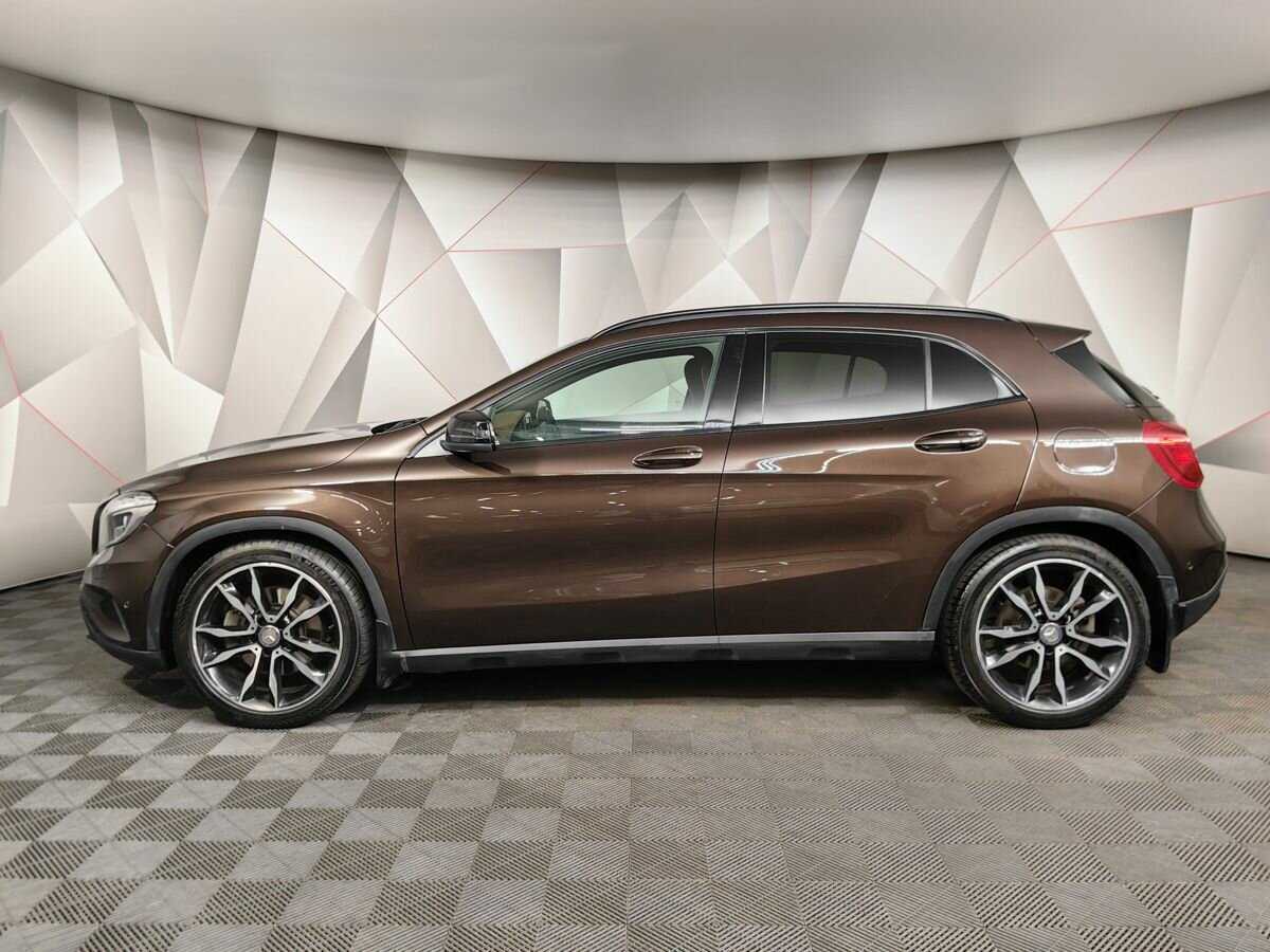Mercedes-Benz GLA с пробегом — 2014 год. Фото: #4