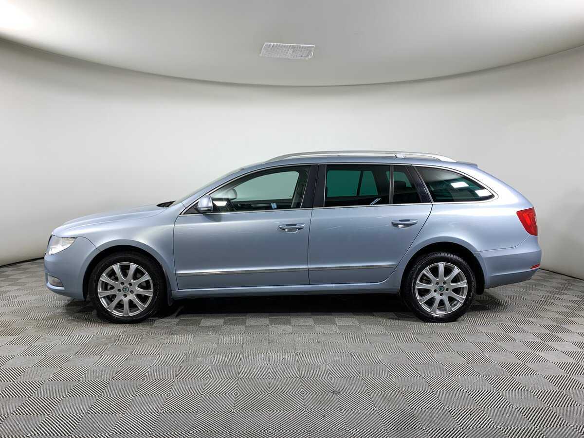 Skoda Superb с пробегом — 2011 год. Фото: #7