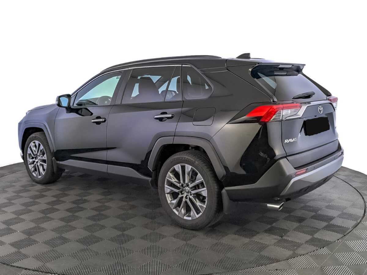 Toyota RAV4 с пробегом — 2022 год. Фото: #6