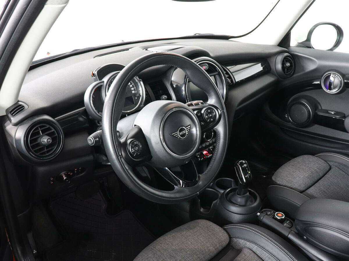 Mini Hatch с пробегом — 2019 год. Фото: #7