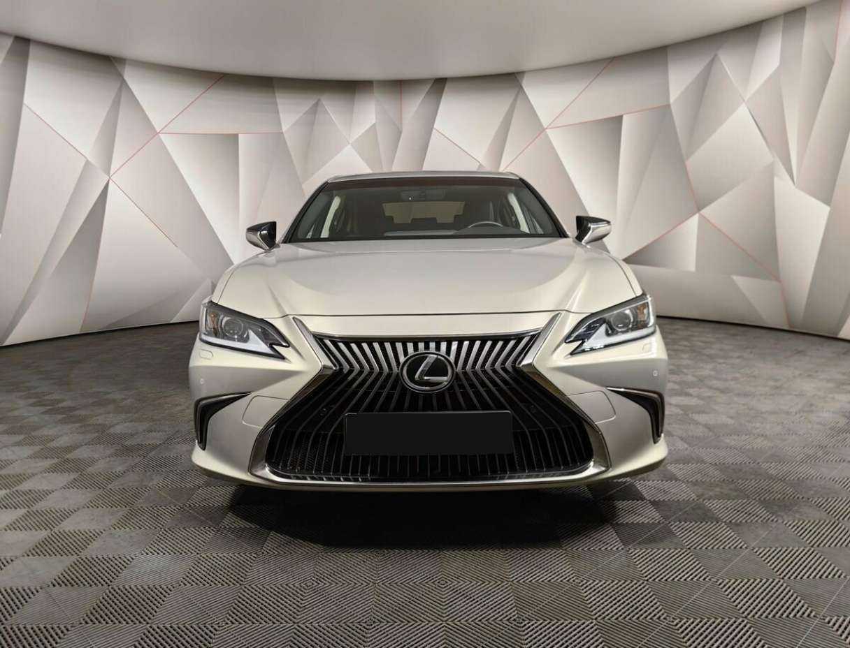 Lexus ES с пробегом — 2020 год. Фото: #6