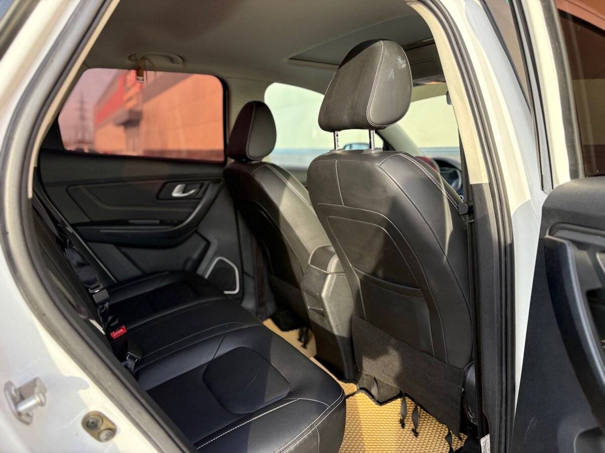 FAW Besturn X40 с пробегом — 2019 год. Фото: #19