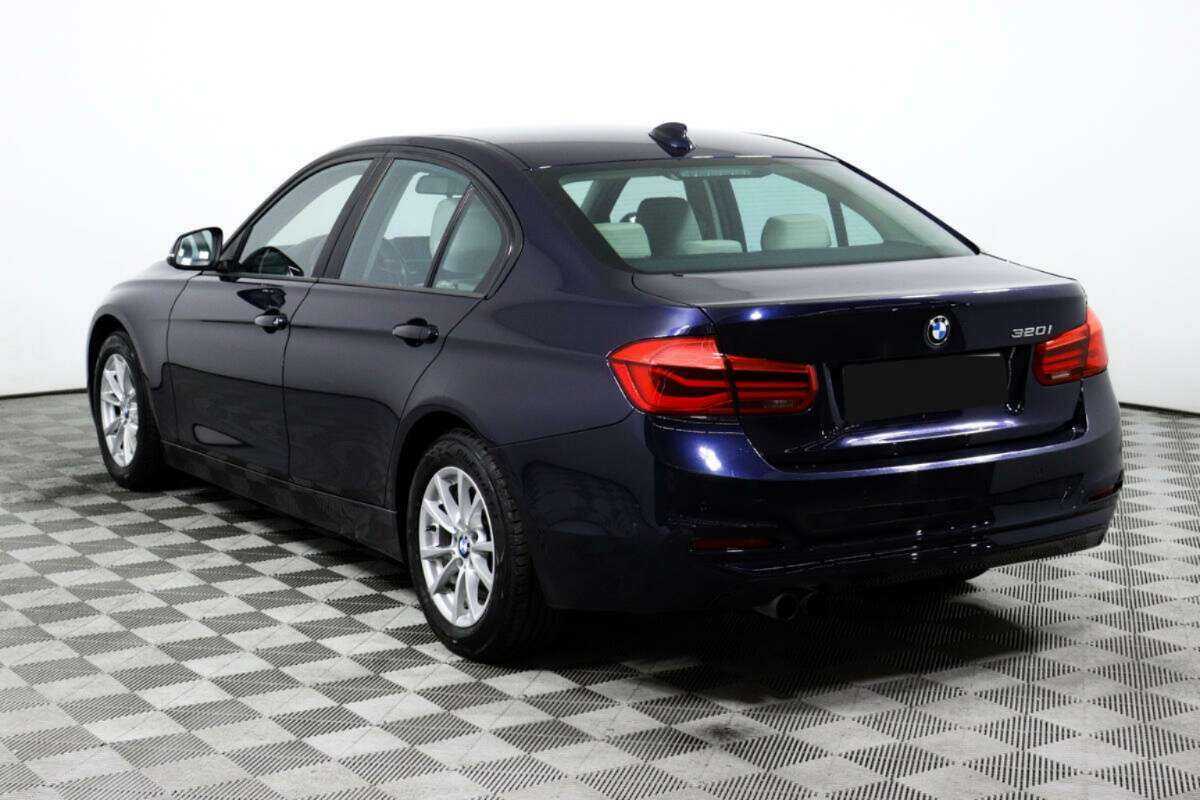 BMW 3 серии с пробегом — 2016 год. Фото: #6