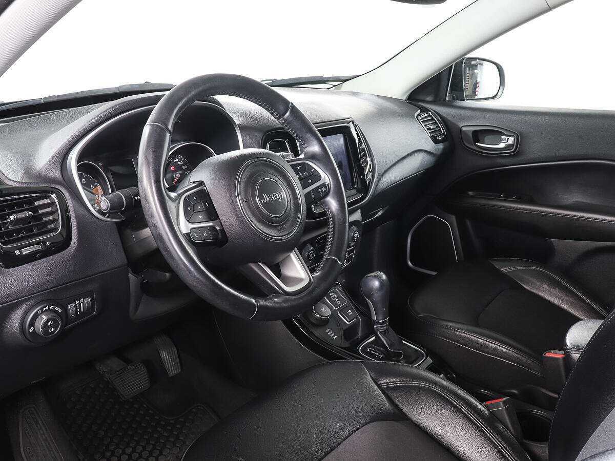 Jeep Compass с пробегом — 2019 год. Фото: #12