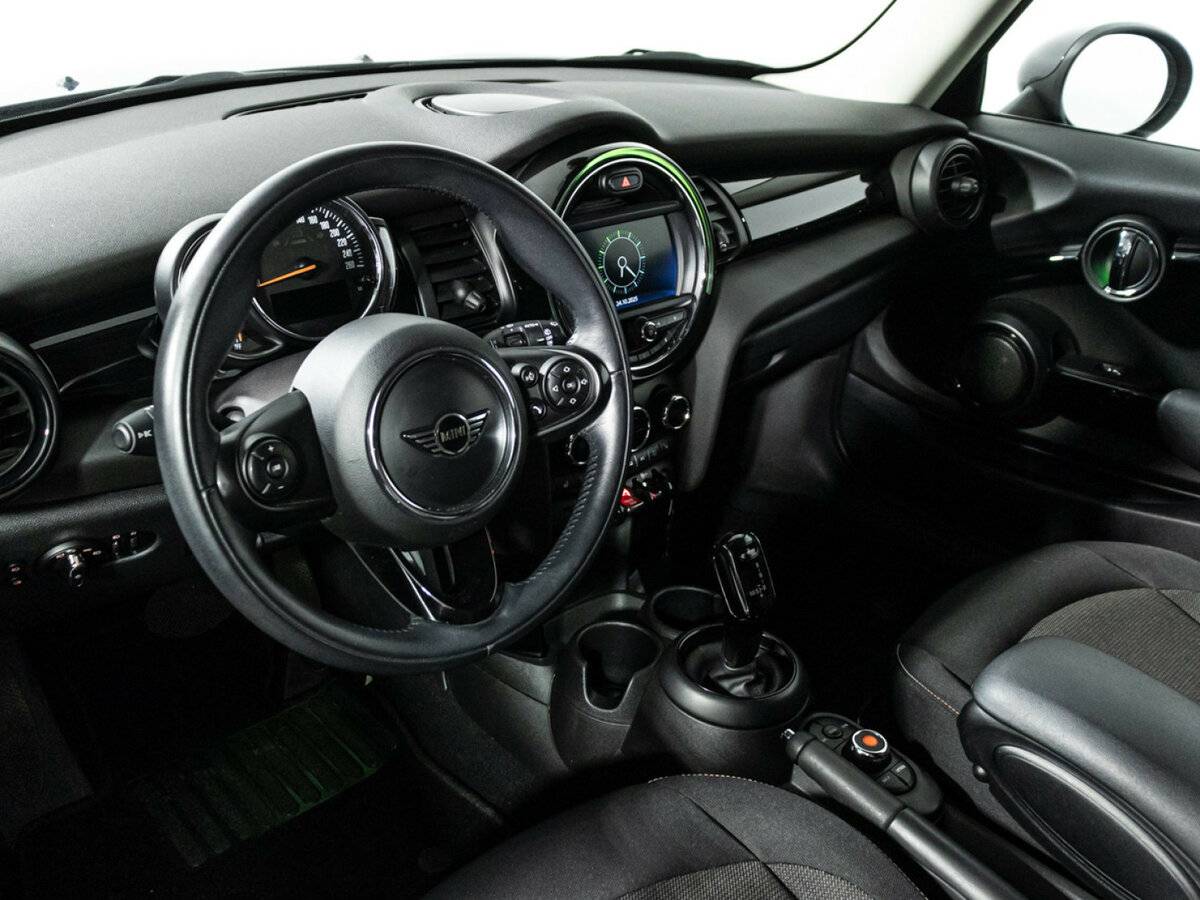 Mini Hatch с пробегом — 2018 год. Фото: #10