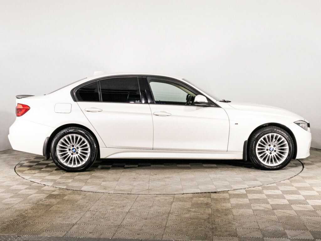 BMW 3 серии с пробегом — 2016 год. Фото: #3