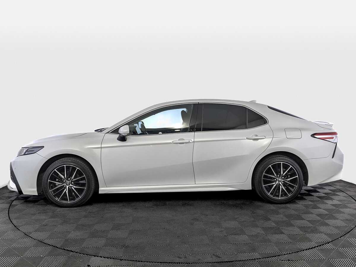Toyota Camry с пробегом — 2023 год. Фото: #7