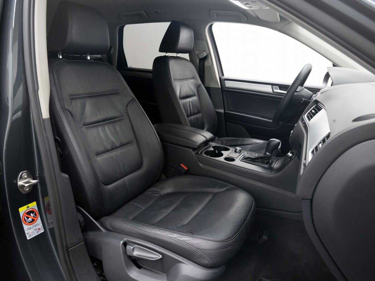 Volkswagen Touareg с пробегом — 2011 год. Фото: #13