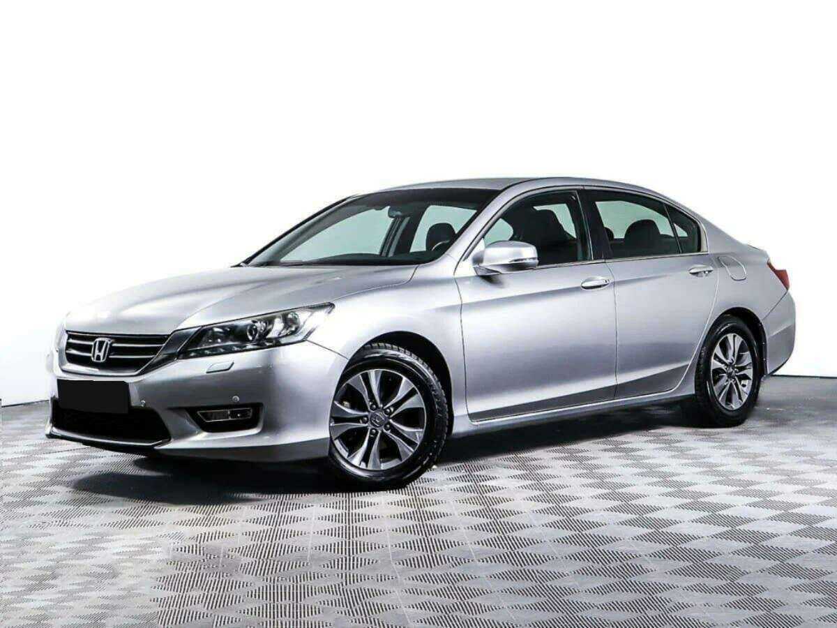 Honda Accord с пробегом — 2013 год. Фото: #0