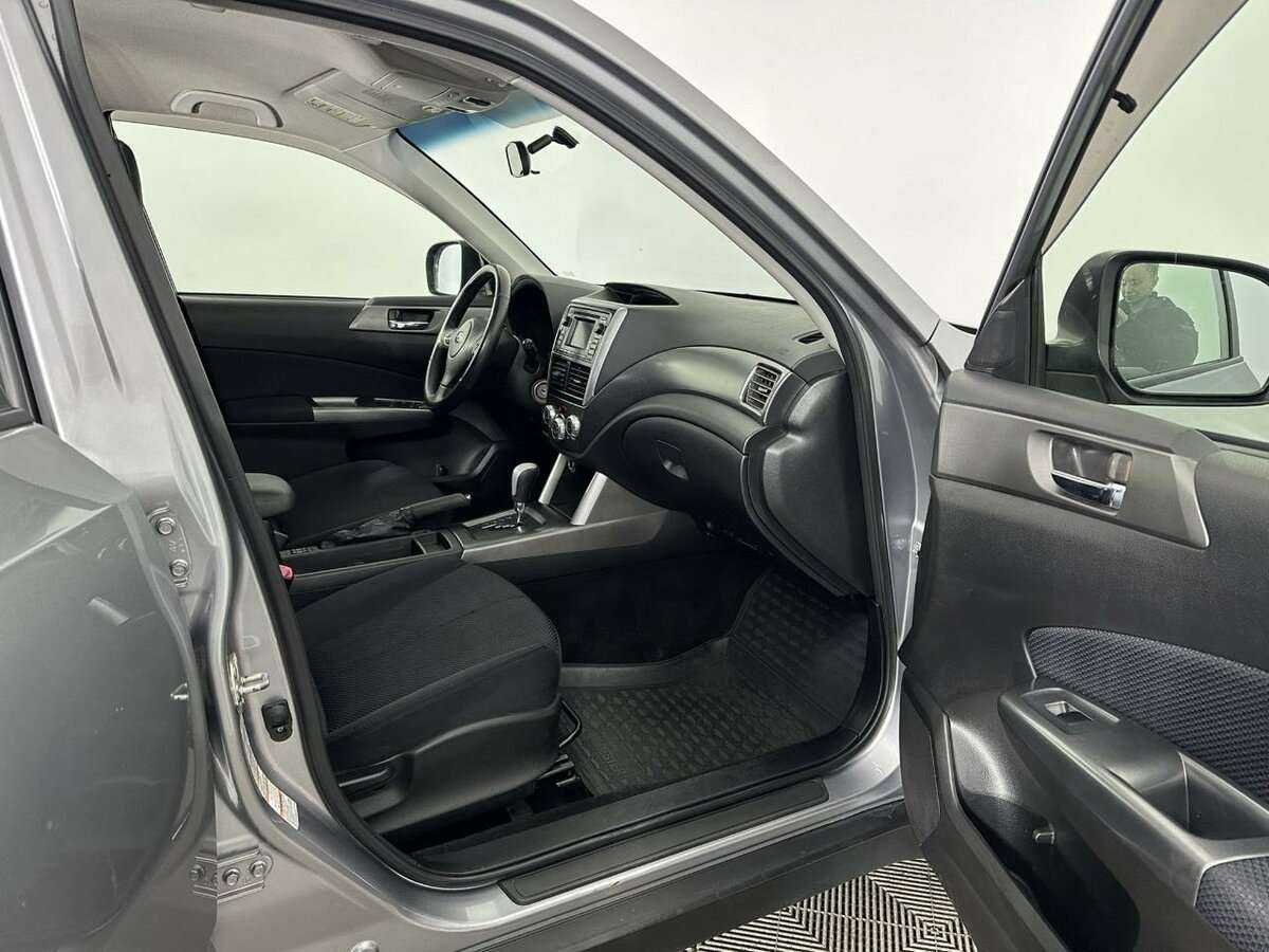 Subaru Forester с пробегом — 2011 год. Фото: #13