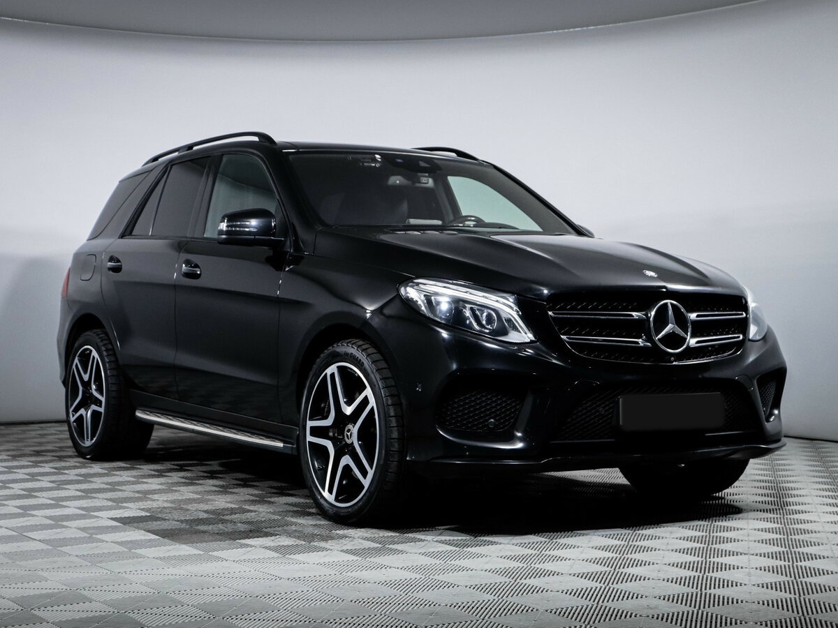 Mercedes-Benz GLE с пробегом — 2015 год. Фото: #2