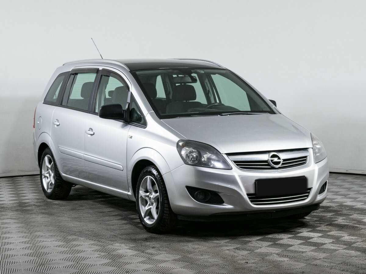 Opel Zafira с пробегом — 2013 год. Фото: #2