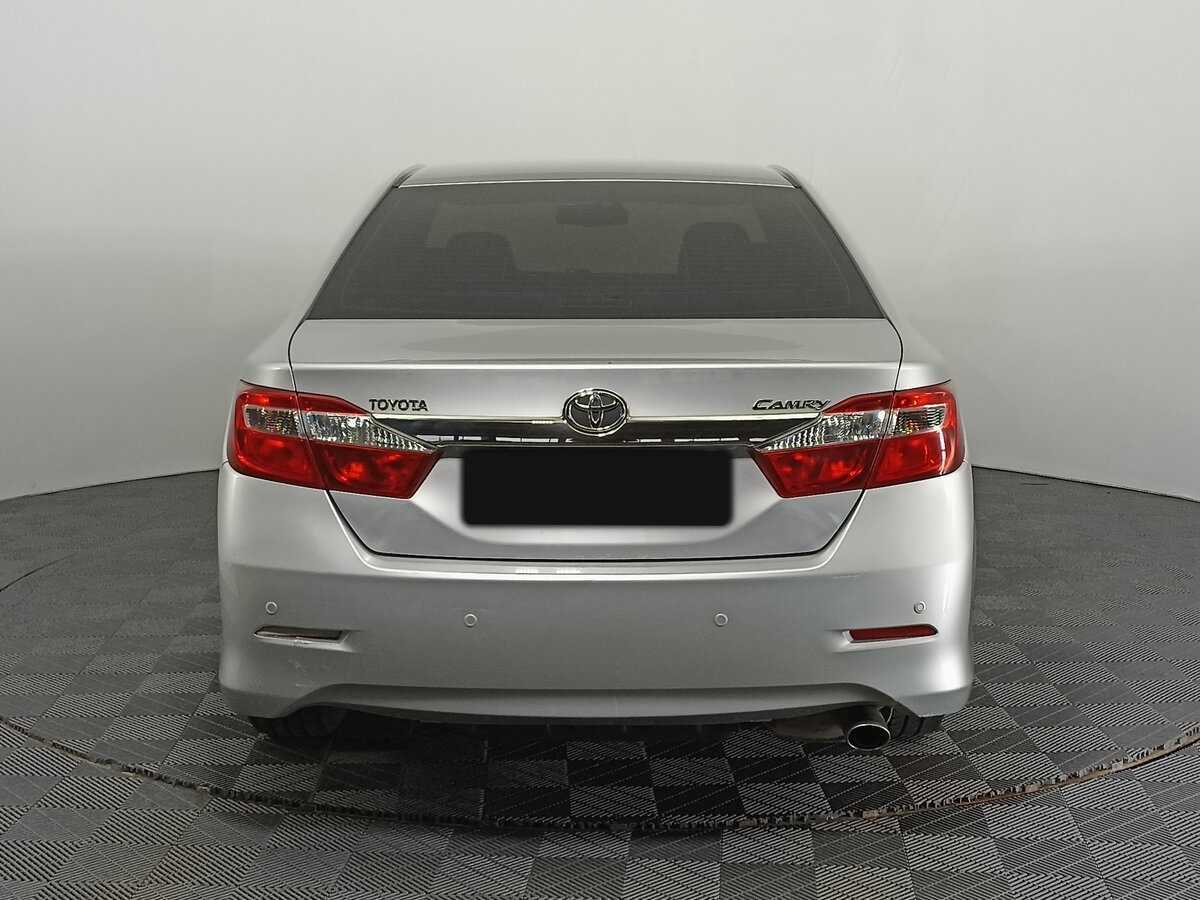 Toyota Camry с пробегом — 2013 год. Фото: #5