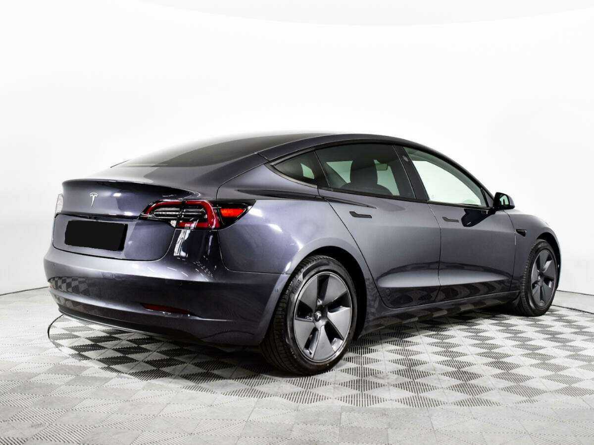 Tesla Model 3 с пробегом — 2021 год. Фото: #4