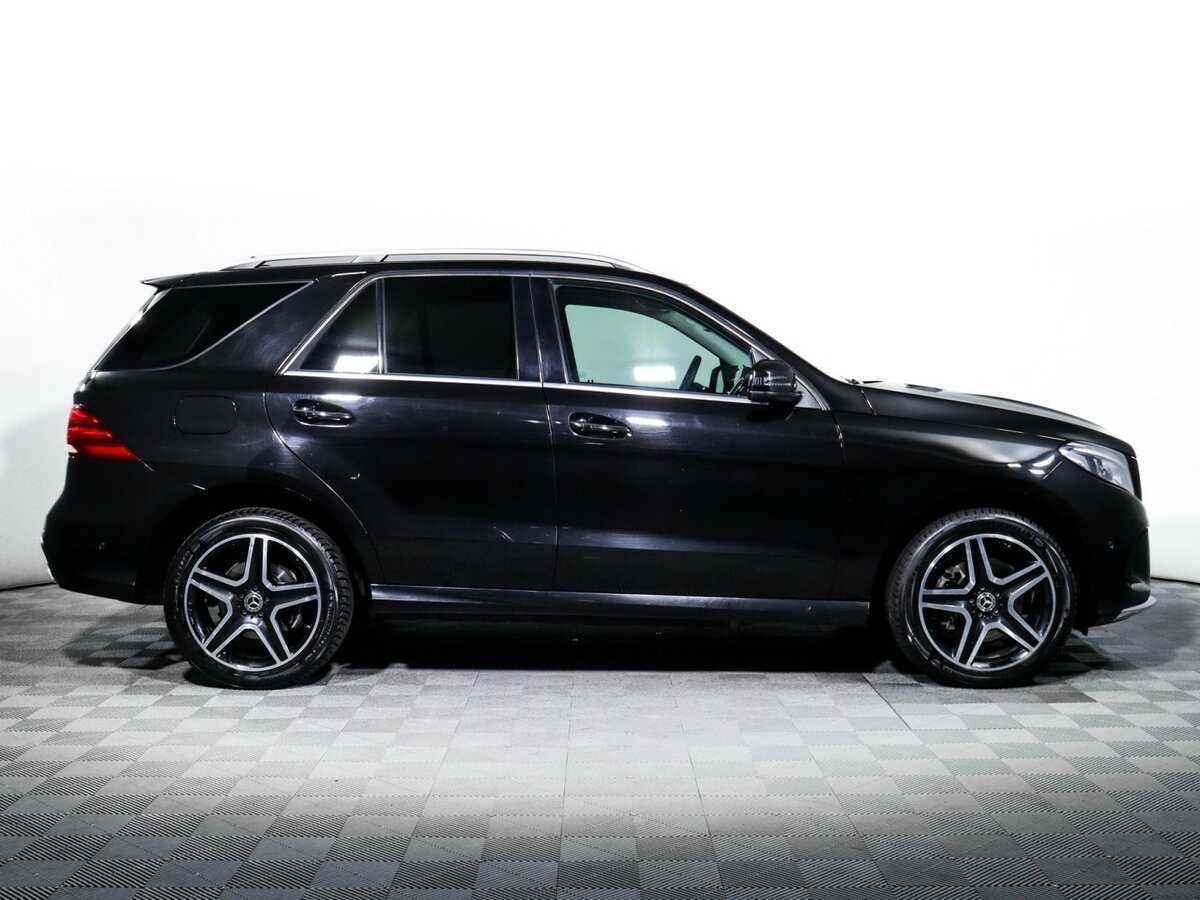 Mercedes-Benz GLE с пробегом — 2017 год. Фото: #3