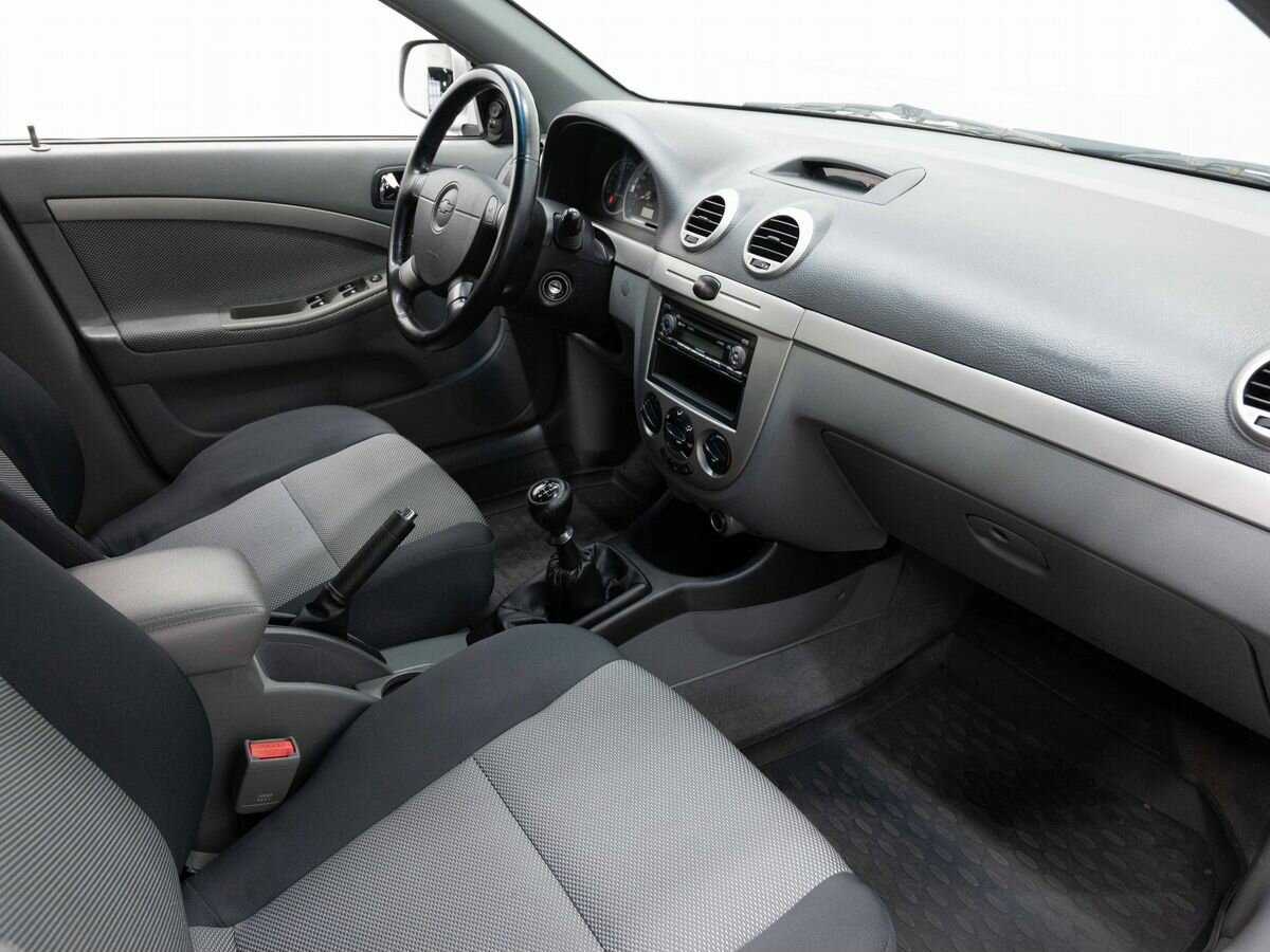 Chevrolet Lacetti с пробегом — 2010 год. Фото: #11