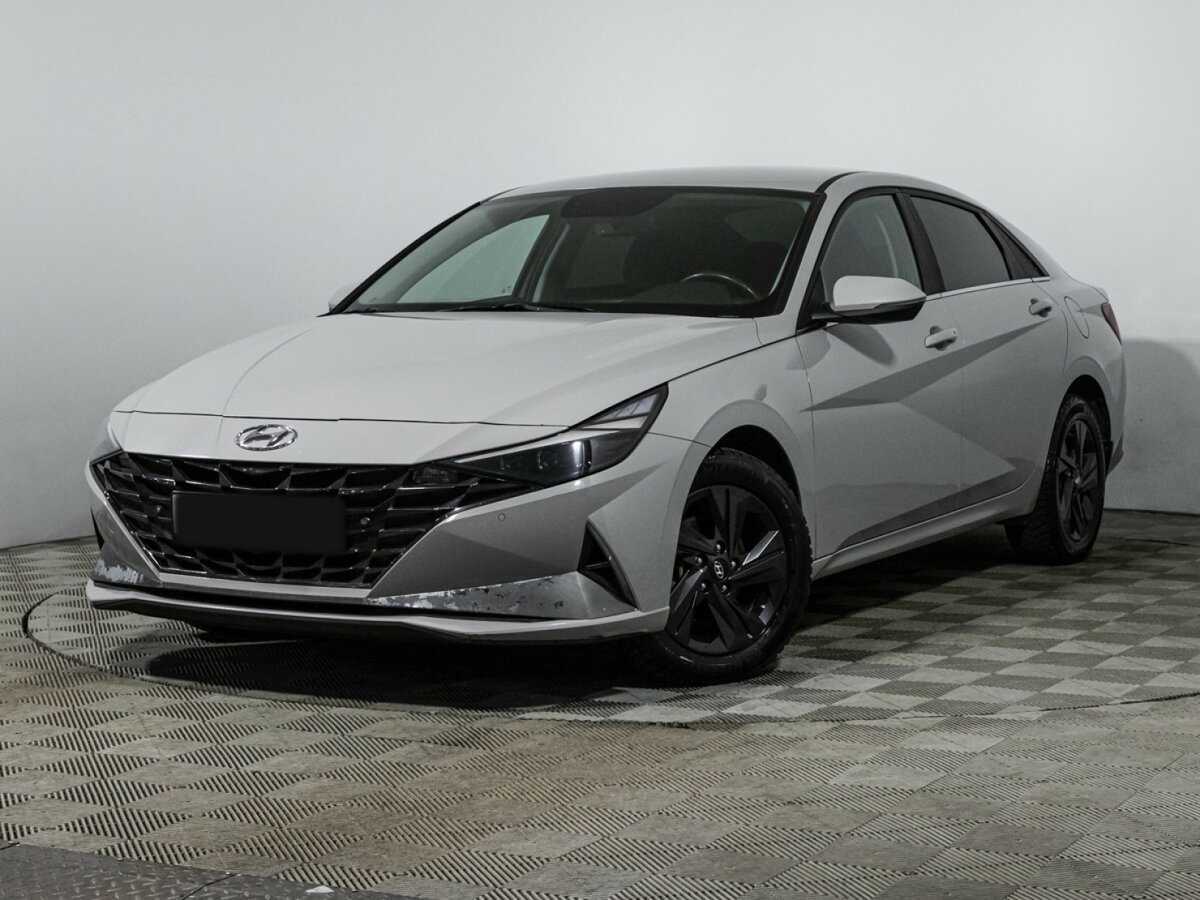 Hyundai Elantra с пробегом — 2021 год. Посмотреть фото
