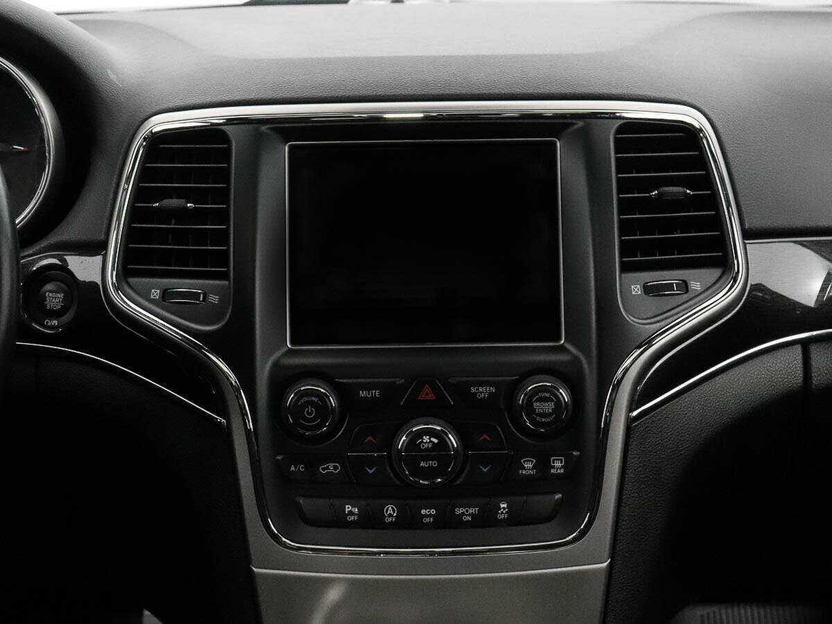 Jeep Grand Cherokee с пробегом — 2018 год. Фото: #15