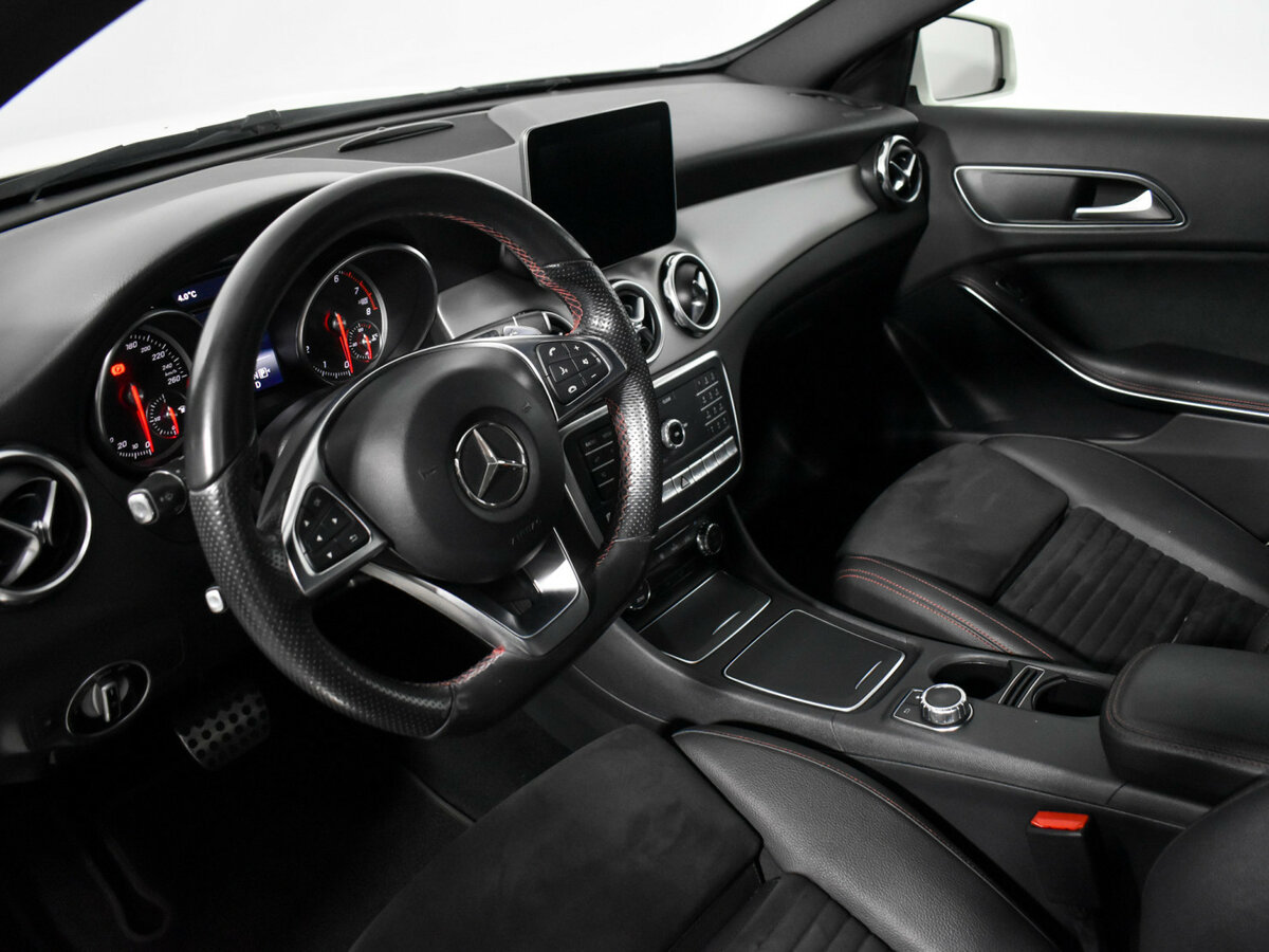 Mercedes-Benz GLA с пробегом — 2017 год. Фото: #7