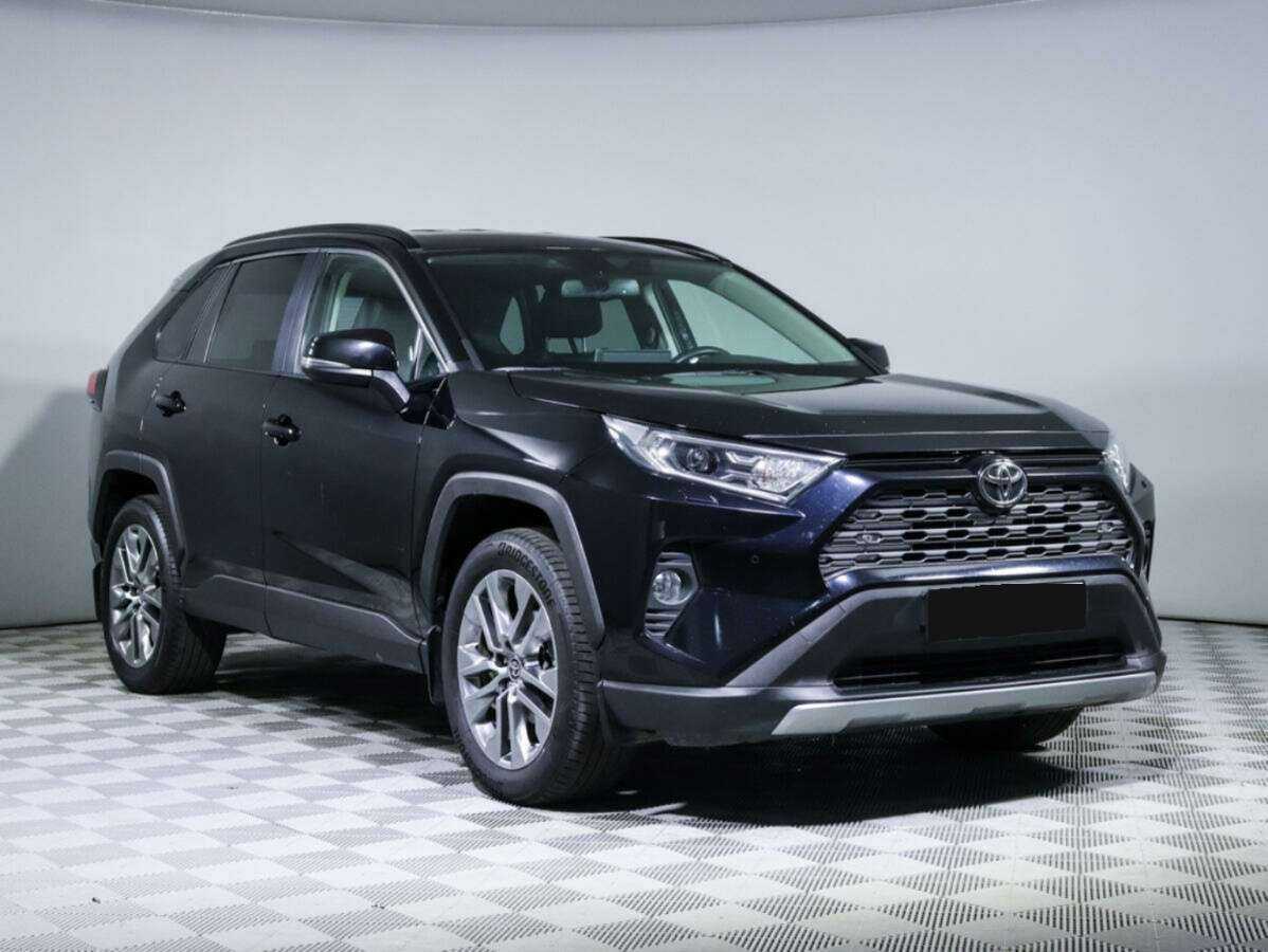 Toyota RAV4 с пробегом — 2022 год. Фото: #2