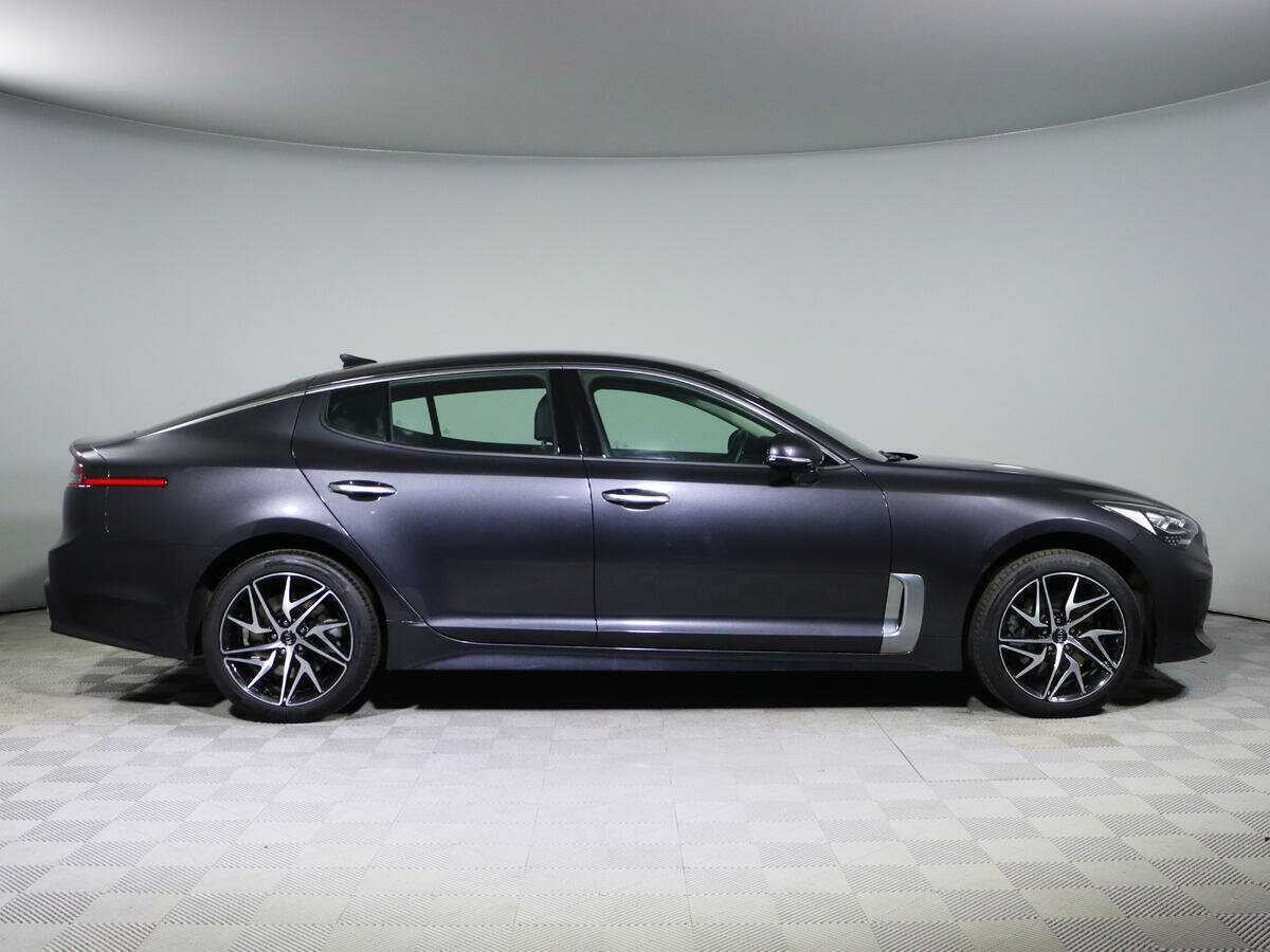 Kia Stinger с пробегом — 2021 год. Фото: #3