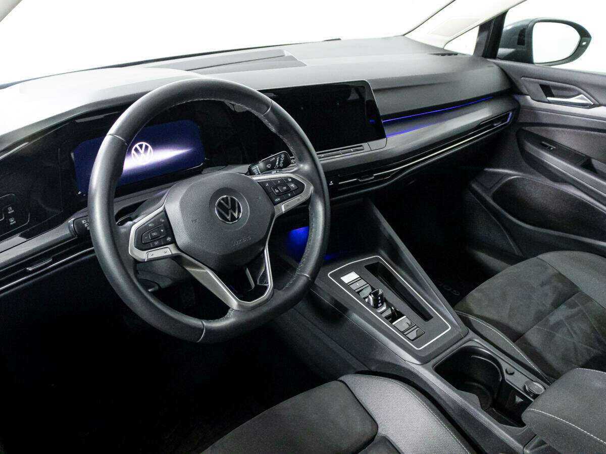 Volkswagen Golf с пробегом — 2021 год. Фото: #10