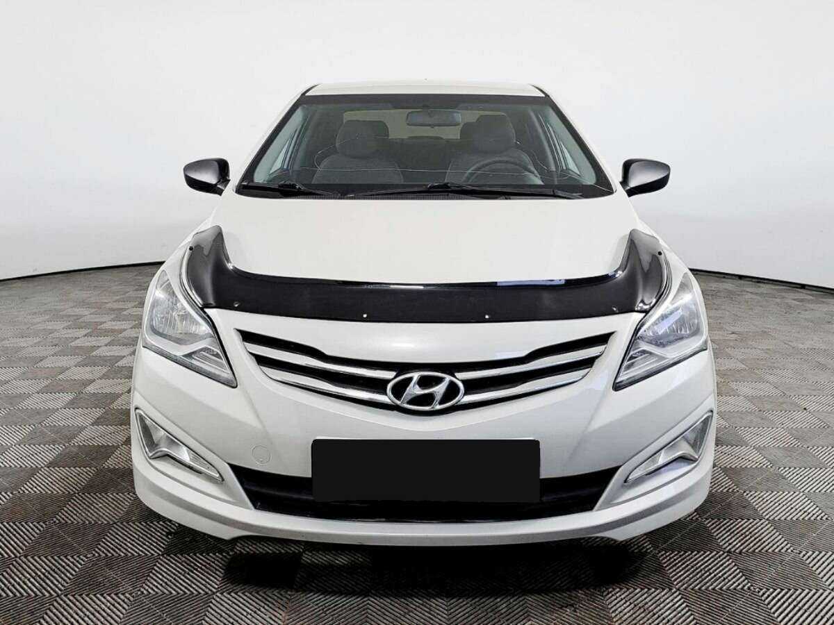 Hyundai Solaris с пробегом — 2015 год. Фото: #1