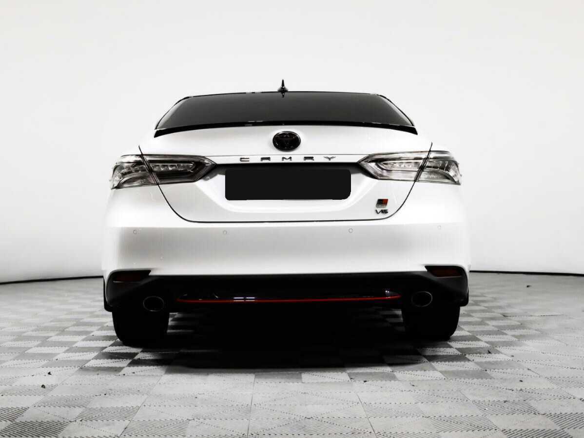 Toyota Camry с пробегом — 2021 год. Фото: #4