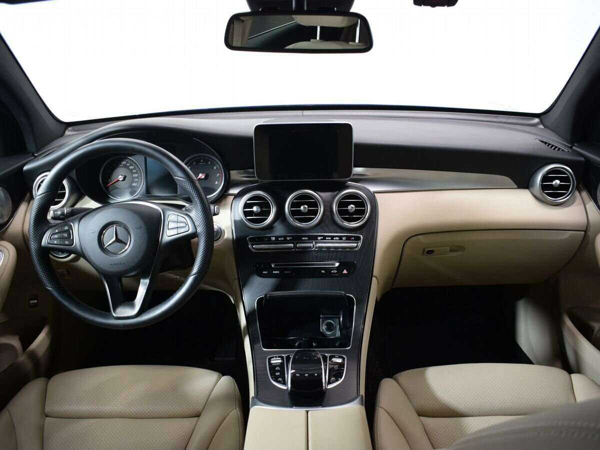 Mercedes-Benz GLC Coupe с пробегом — 2019 год. Фото: #13