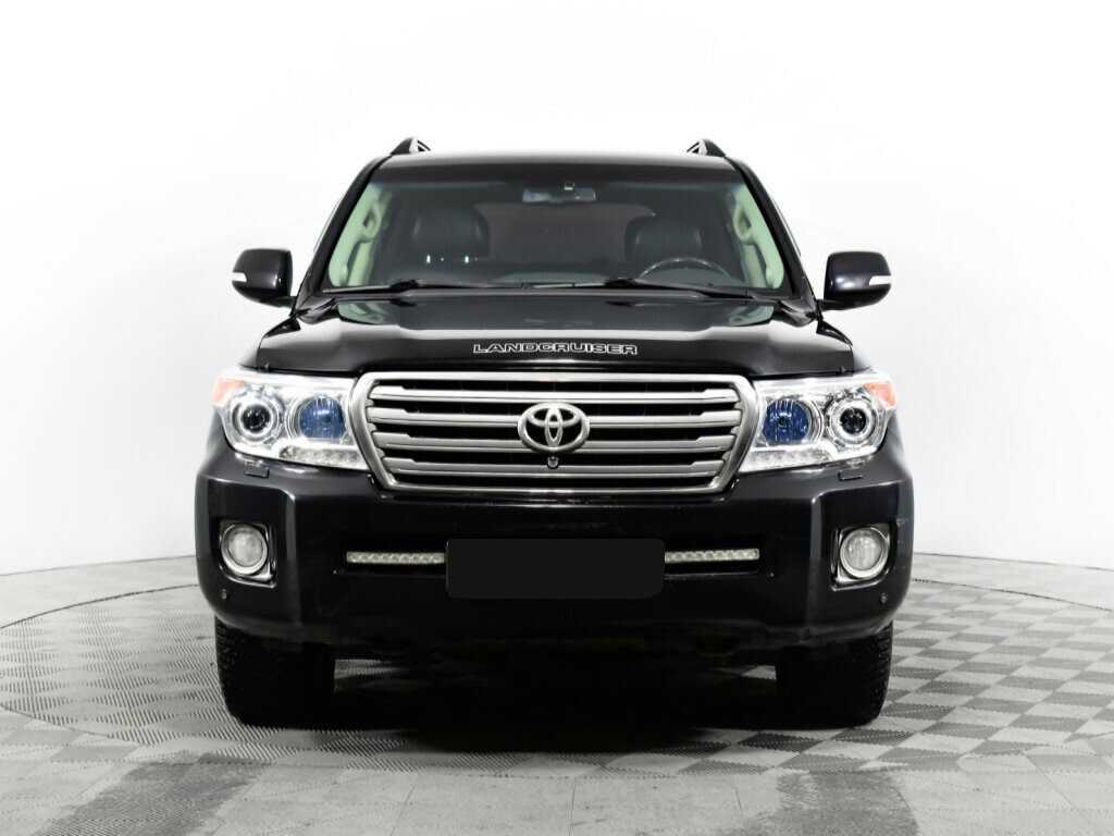 Toyota Land Cruiser с пробегом — 2012 год. Фото: #1