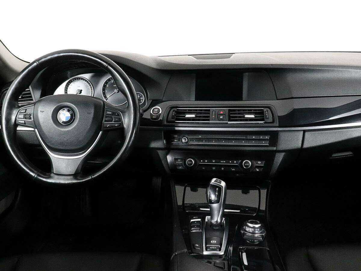 BMW 5 серии с пробегом — 2011 год. Фото: #8