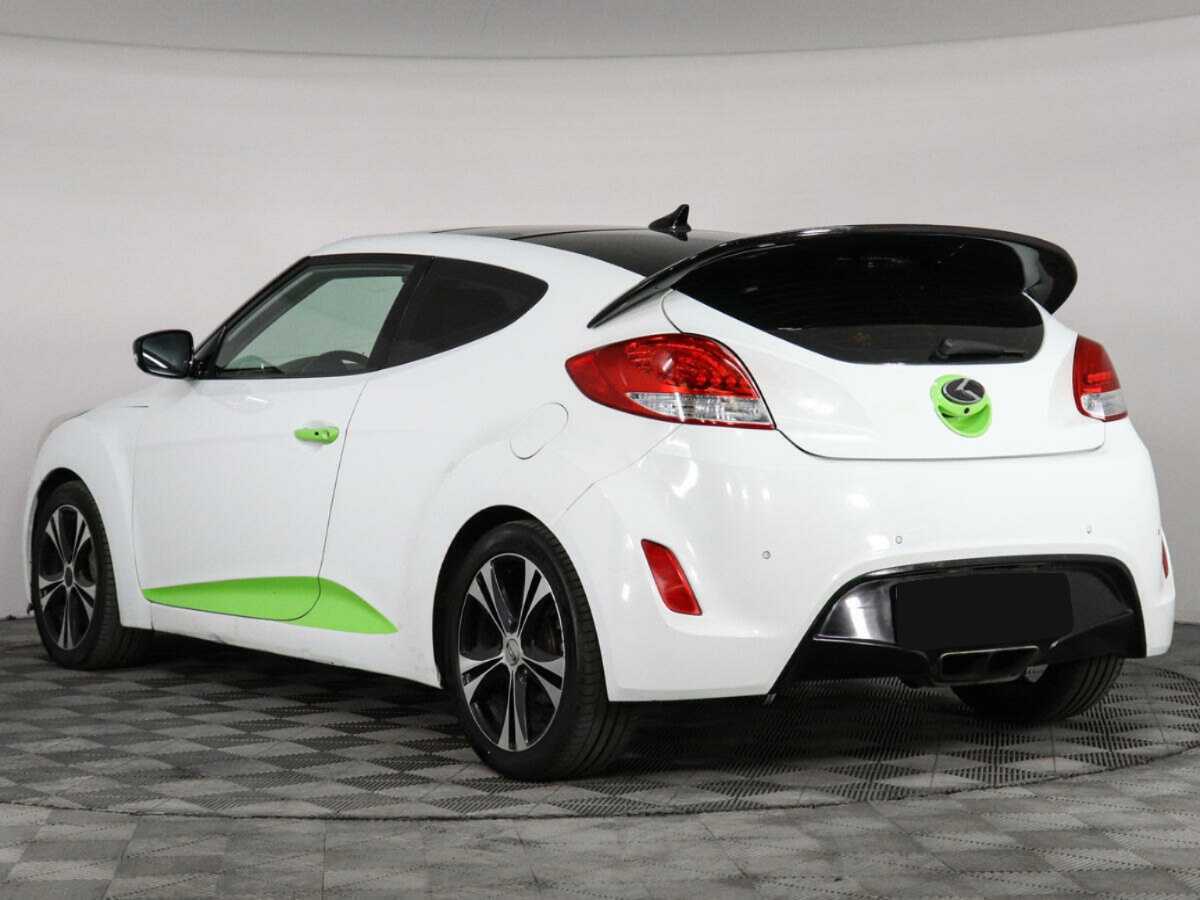 Hyundai Veloster с пробегом — 2011 год. Фото: #5