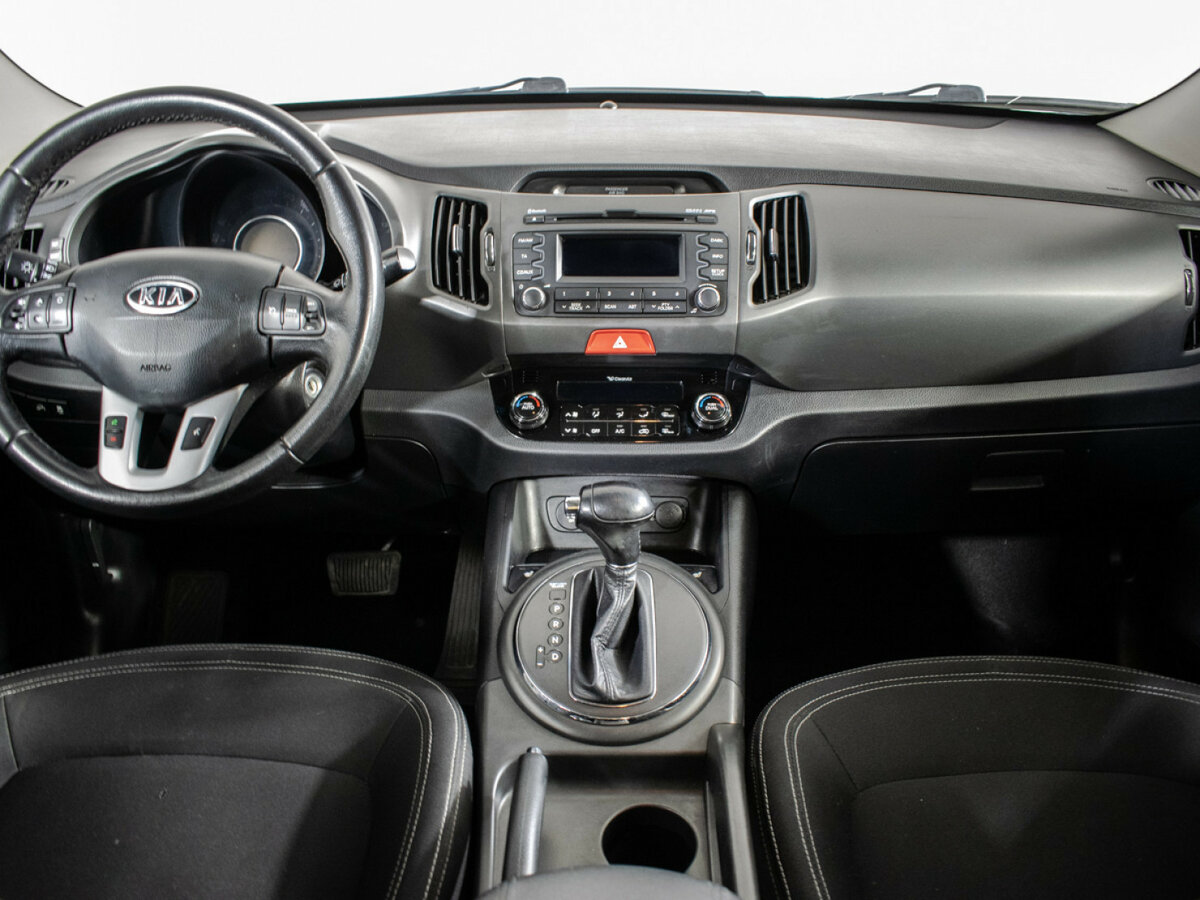 Kia Sportage с пробегом — 2011 год. Фото: #10