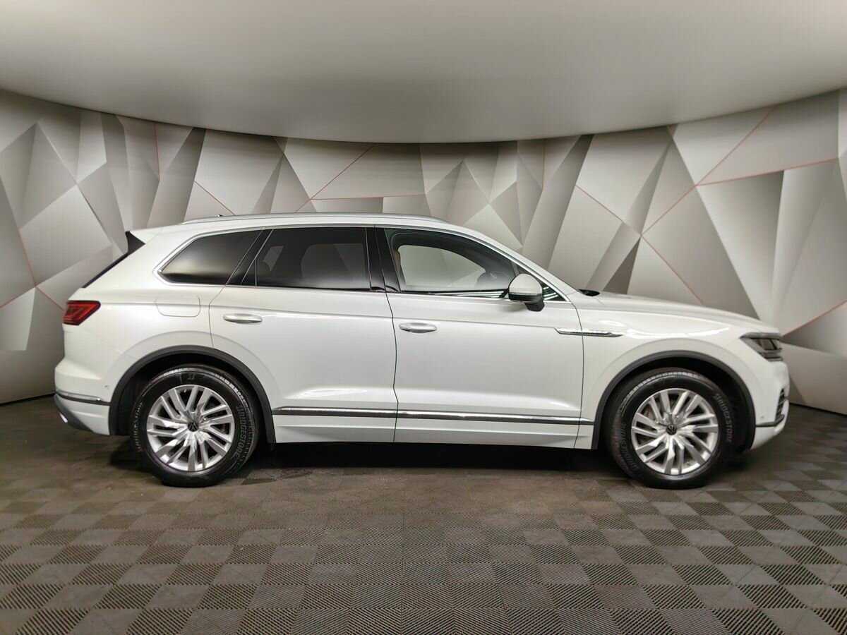 Volkswagen Touareg с пробегом — 2021 год. Фото: #5