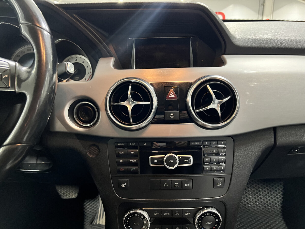 Mercedes-Benz GLK-Класс с пробегом — 2014 год. Фото: #14