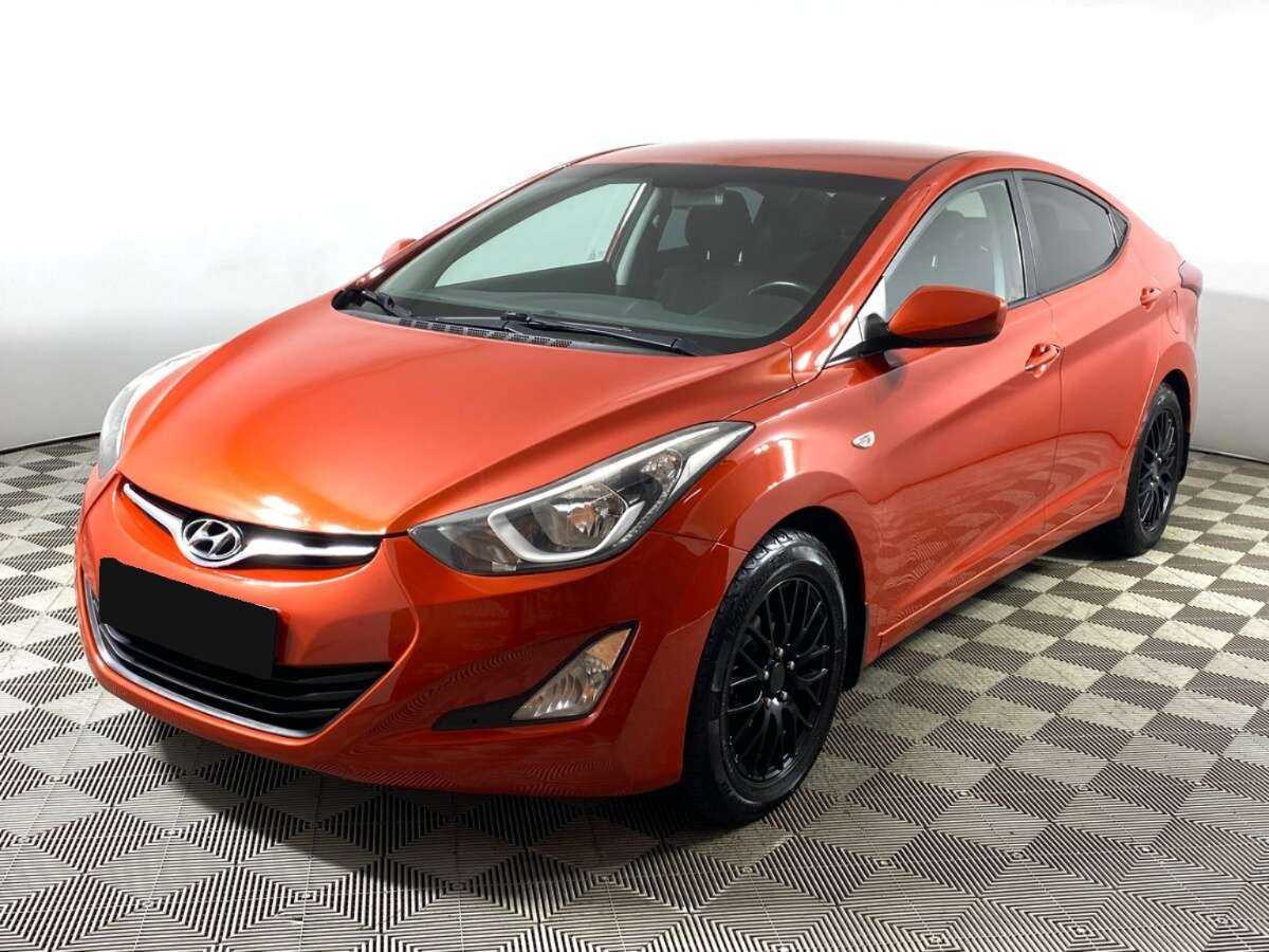 Hyundai Elantra с пробегом — 2015 год. Фото: #0