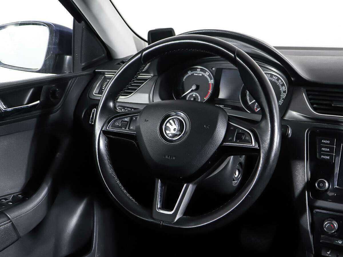 Skoda Rapid с пробегом — 2017 год. Фото: #16