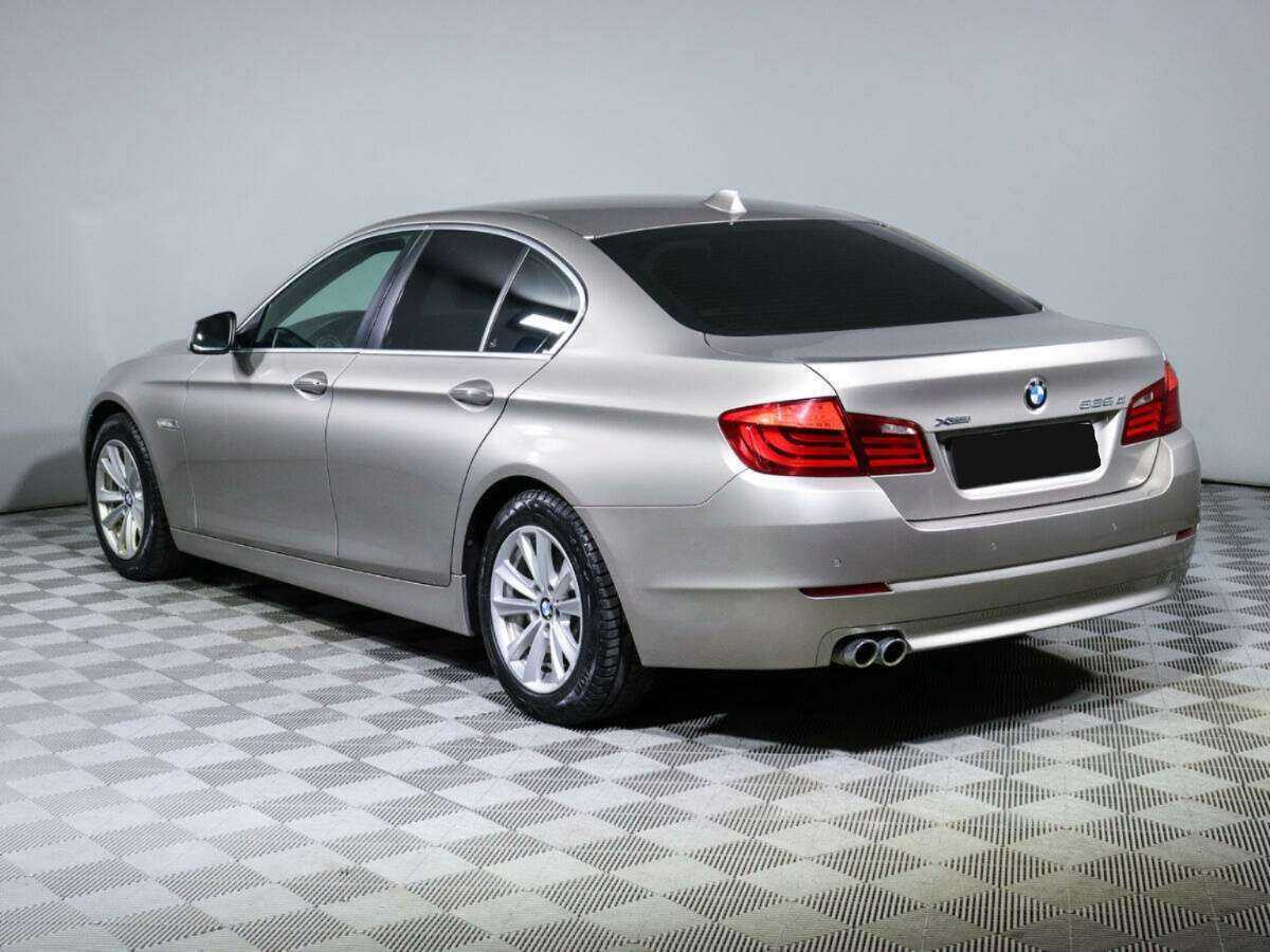 BMW 5 серии с пробегом — 2012 год. Фото: #4