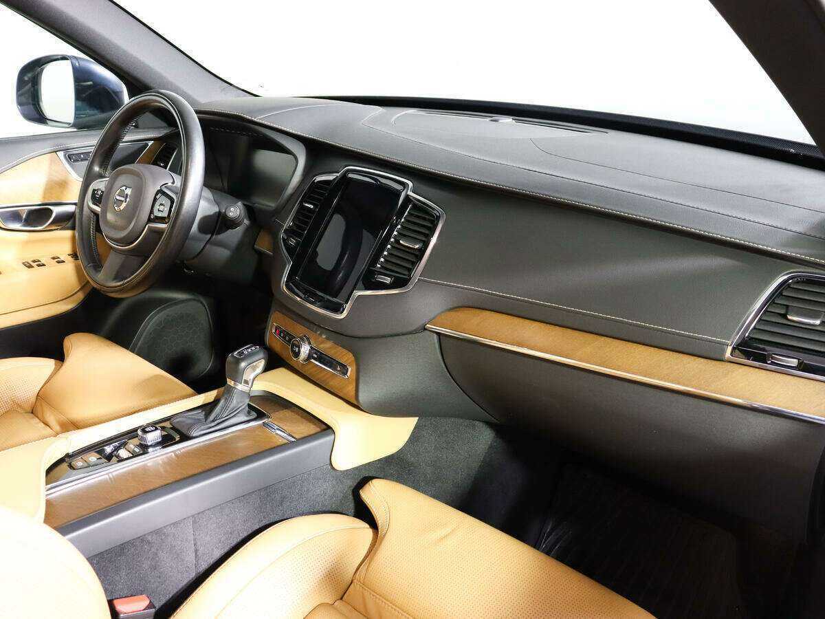 Volvo XC90 с пробегом — 2017 год. Фото: #7