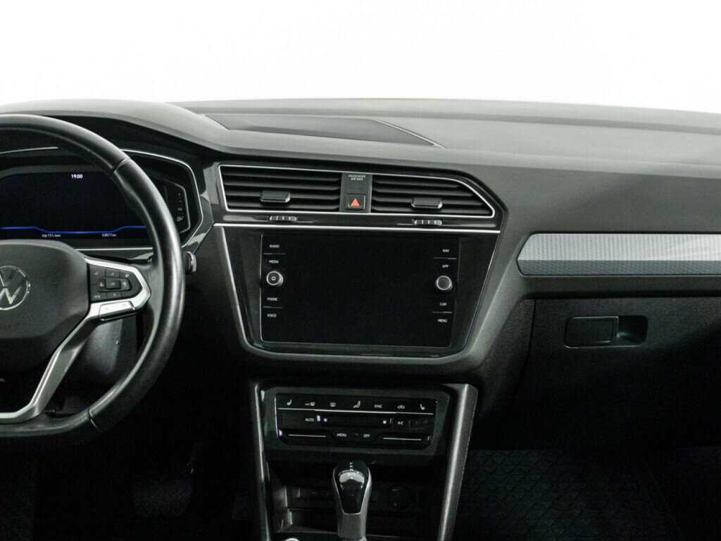 Volkswagen Tiguan с пробегом — 2021 год. Фото: #13