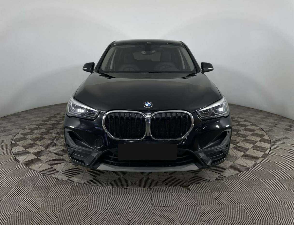BMW X1 с пробегом — 2021 год. Фото: #1
