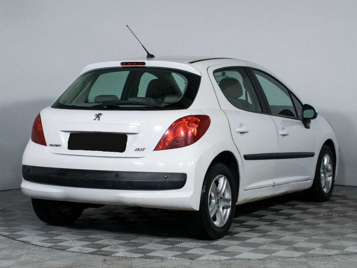 Peugeot 207 с пробегом — 2008 год. Фото: #4