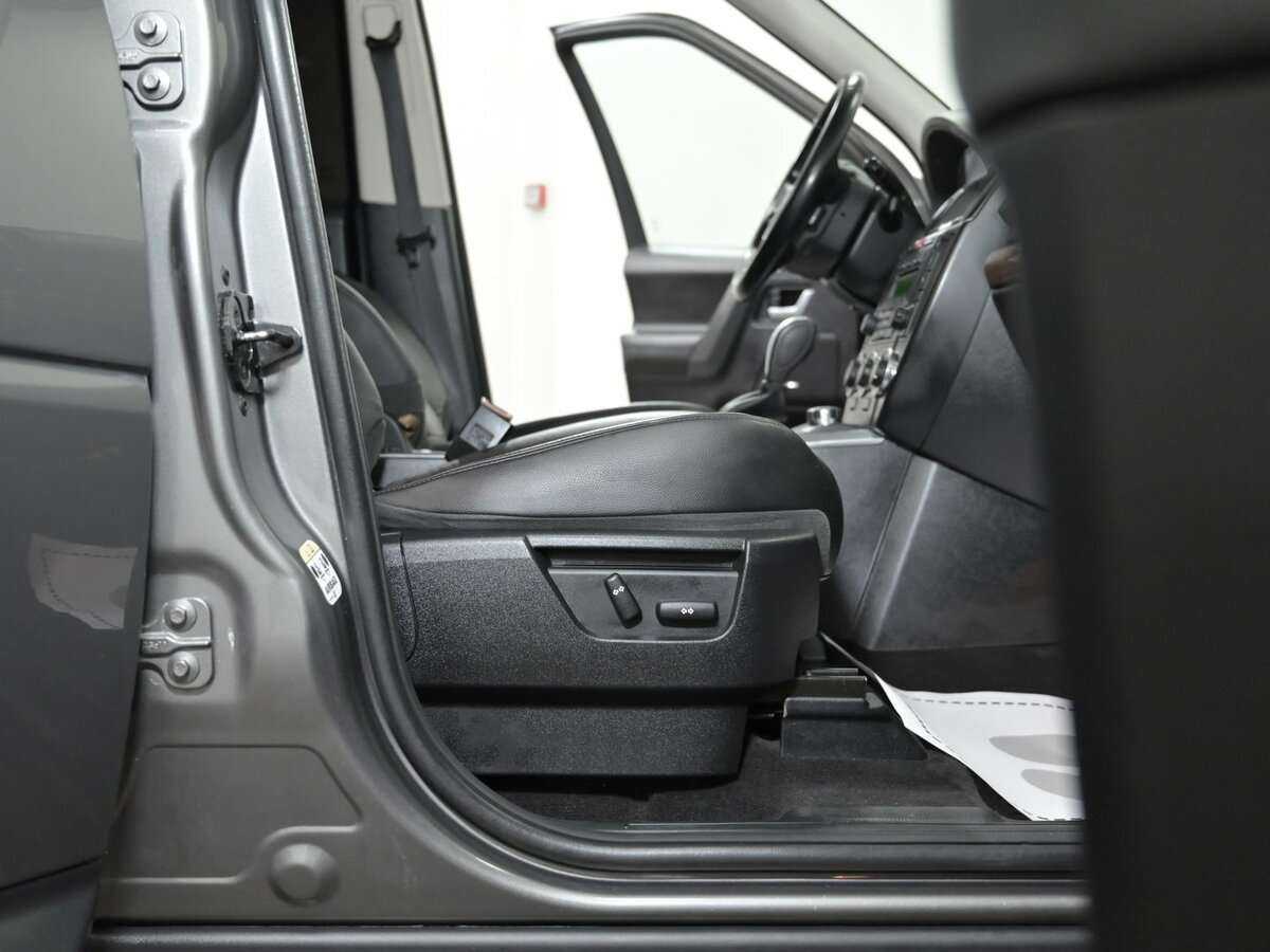 Land Rover Freelander с пробегом — 2010 год. Фото: #12