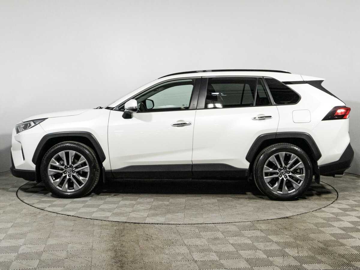 Toyota RAV4 с пробегом — 2021 год. Фото: #7