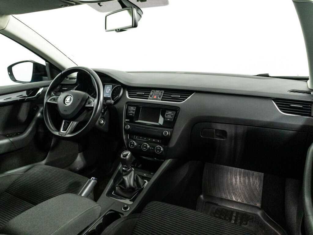 Skoda Octavia с пробегом — 2015 год. Фото: #8