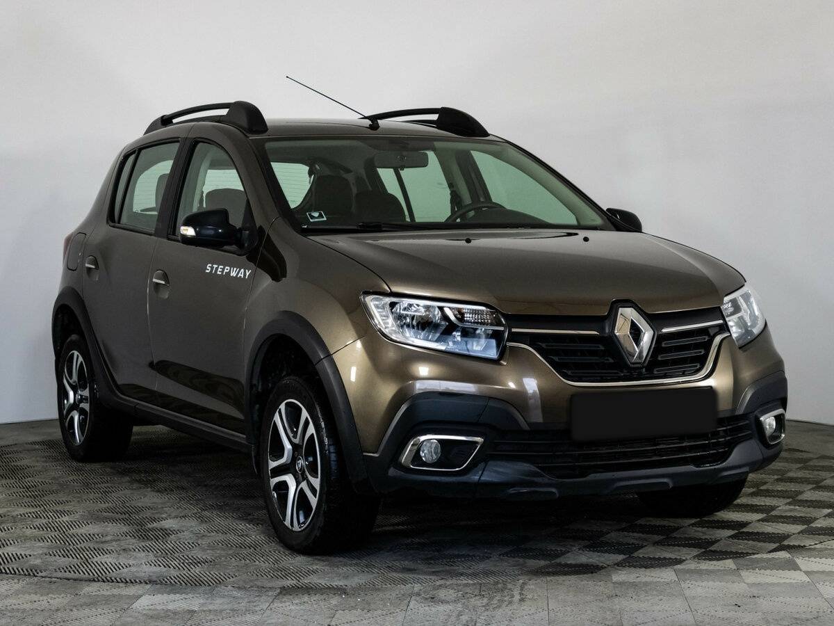 Renault Sandero с пробегом — 2018 год. Фото: #2