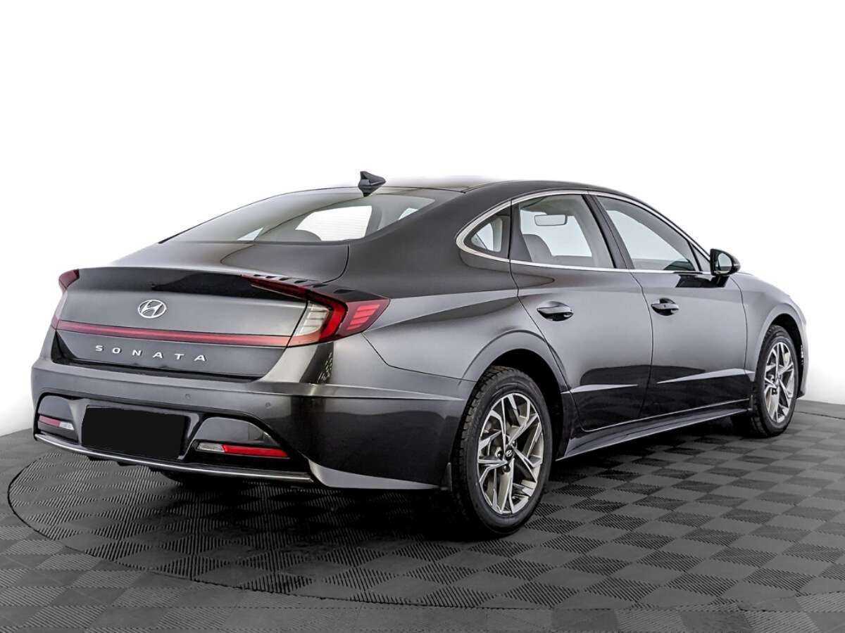 Hyundai Sonata с пробегом — 2021 год. Фото: #4