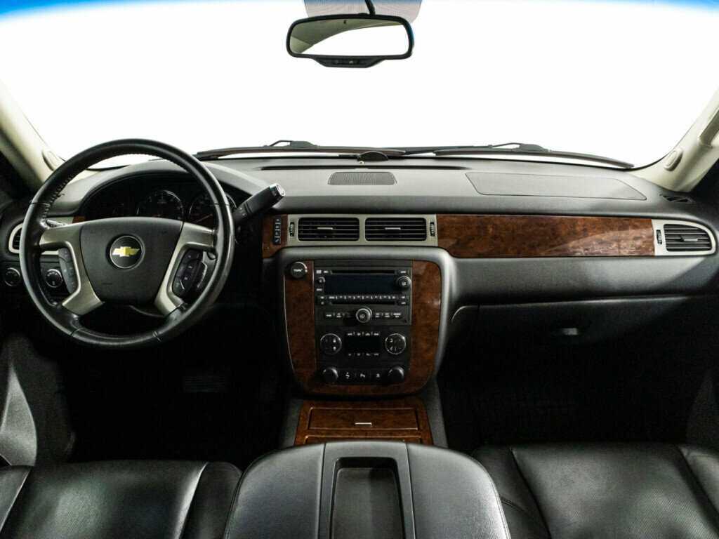 Chevrolet Tahoe с пробегом — 2011 год. Фото: #10
